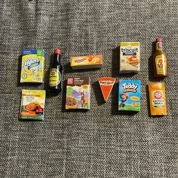 Mini Brands (Assorted) - Picture 8 of 9